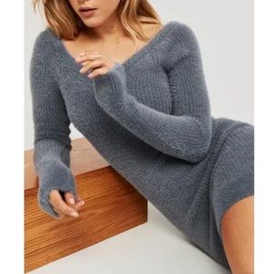 Abercrombie V-Back Sweater Dress